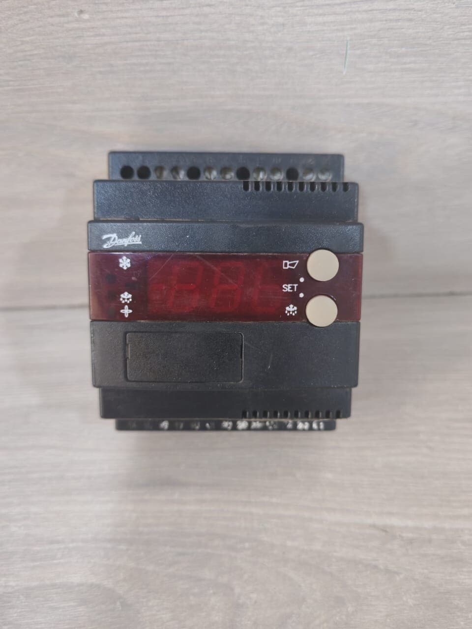 DANFOSS EKC 301 - 084B7518 LON: EKA173/5
