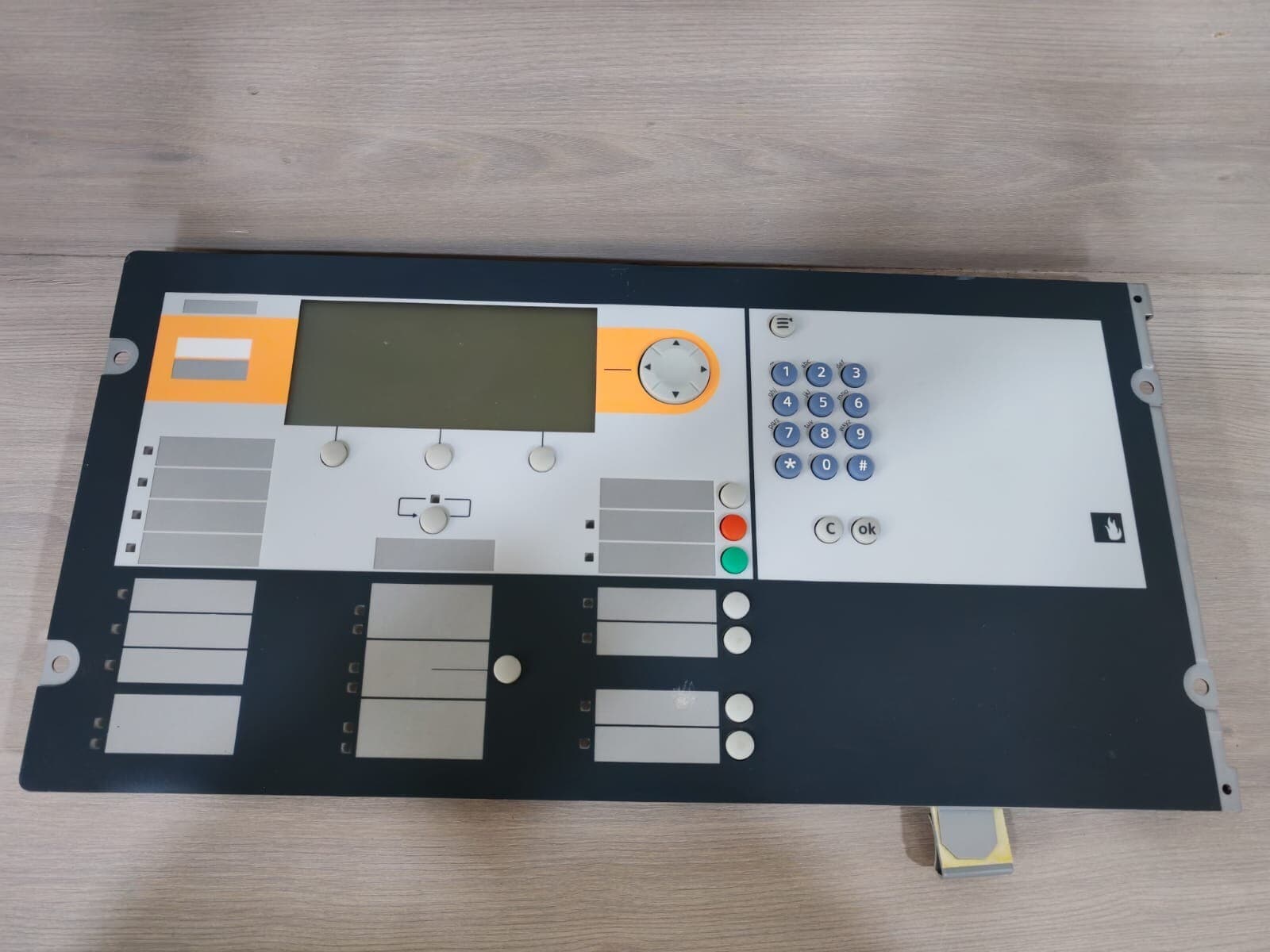 SIEMENS FCM7201-Z3 FIRE CONTROL PANEL A5Q00018923-R