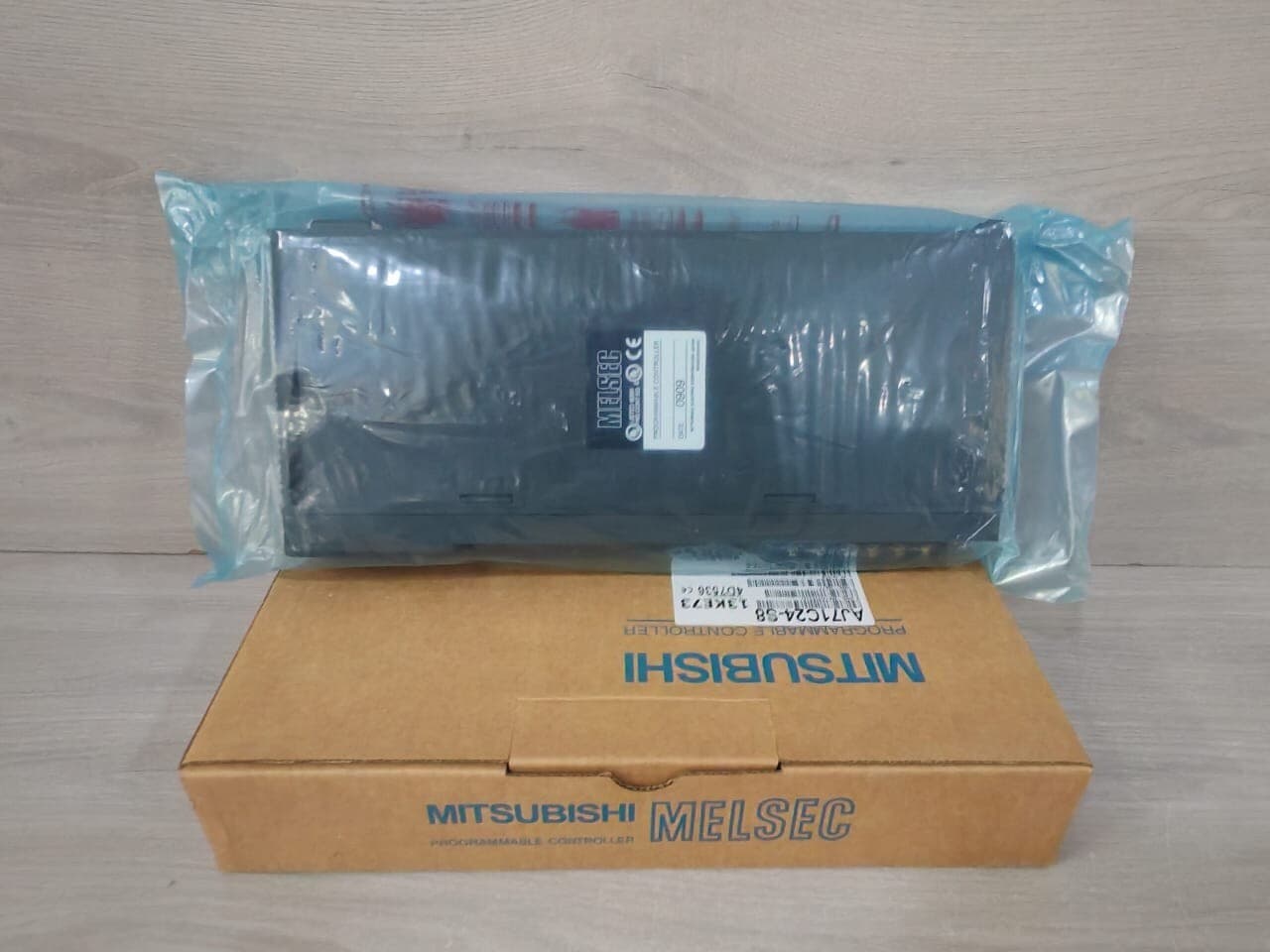 MITSUBISHI AJ71C24-S8 PROGRAMMABLE CONTROLLER