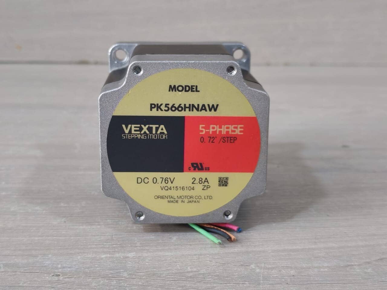 VEXTA ORIENTAL PK566HNAW 5-PHASE 0.72/STEP STEPPING MOTOR DC 0.76V 2.8A