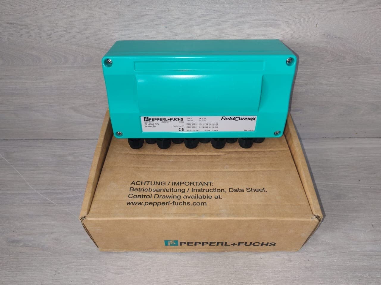 Pepperl+Fuchs F2-jb-8.CG Junction Box 126107 FieldConnex