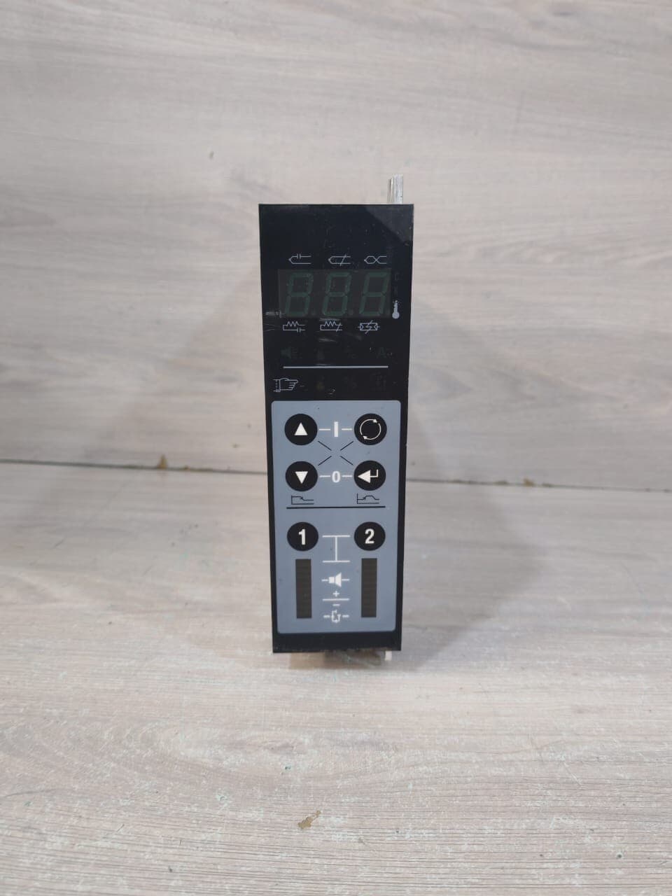 GAMMAFLUX GC-101-C TEMPERATURE CONTROLLER