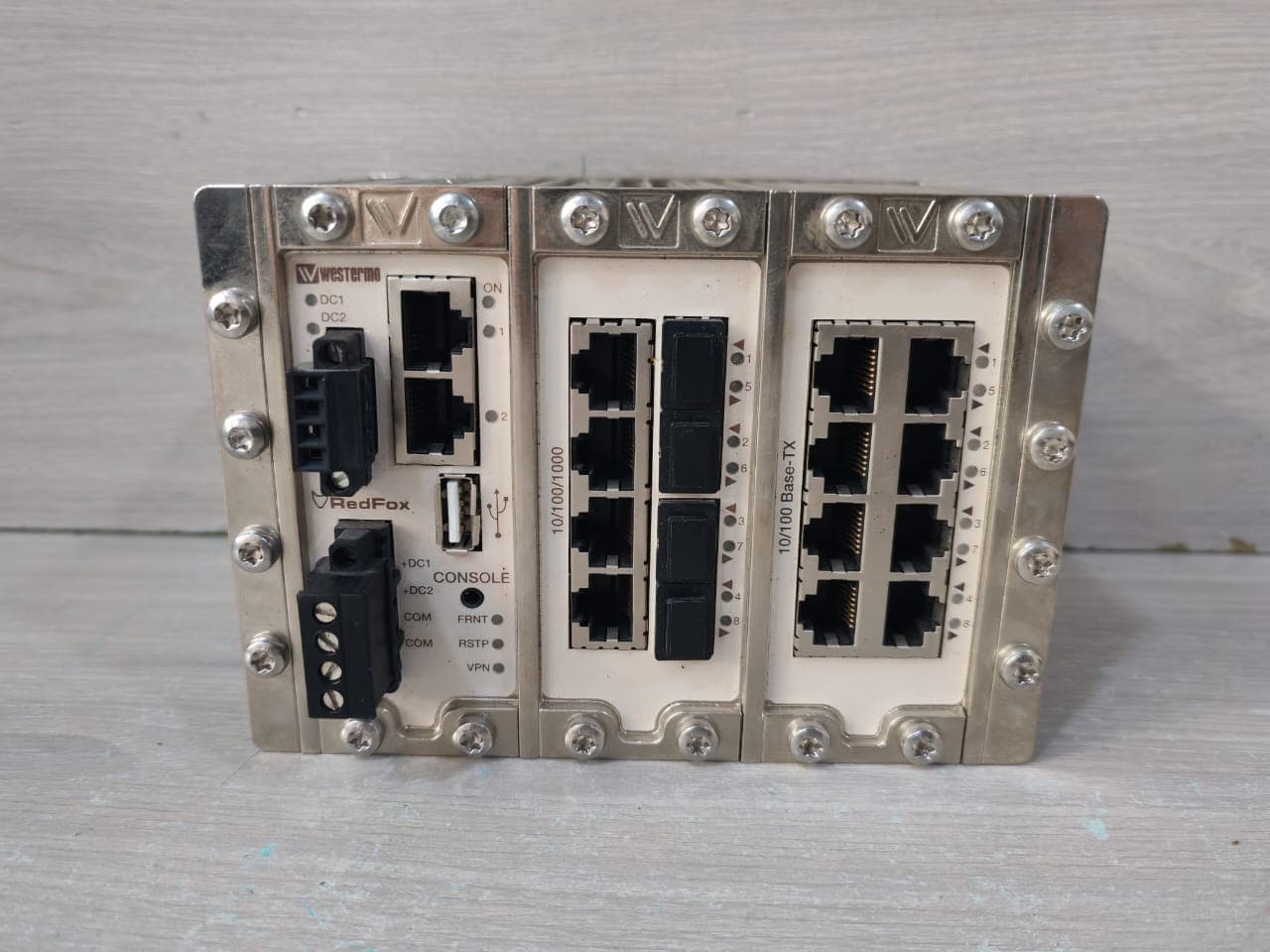 WESTERMO RFI-18-F4G-T4G 3641-3300 20-48V INDUSTRIAL ETHERNET SWITCH