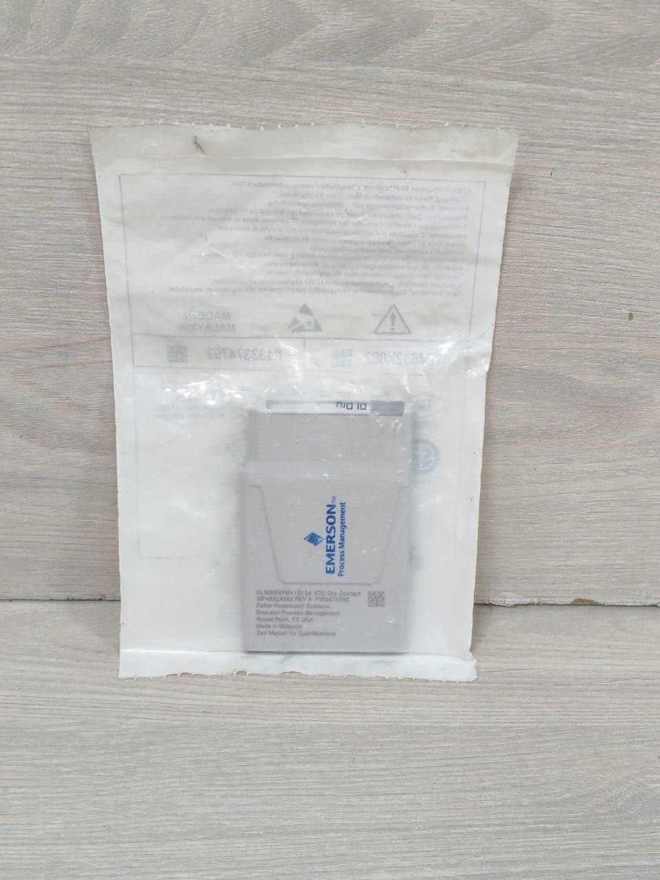 EMERSON KL3003X1-BA1 D1 24VDC 12P4632X082 REV.K DRY CONTACT