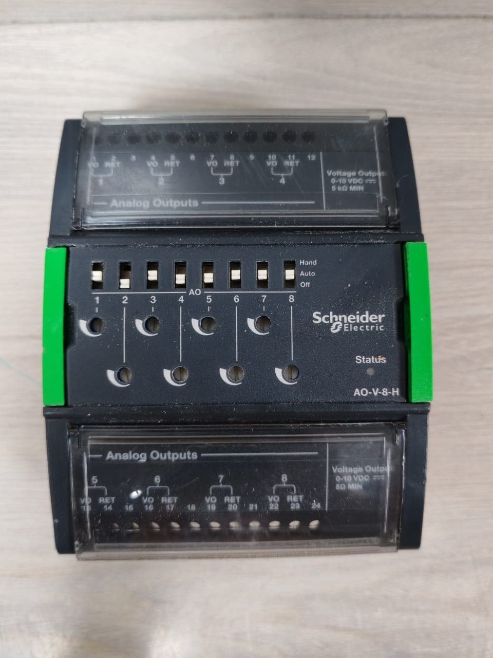 Schneider Electric AO-V-8-H I/O Module SXWAOV8HX10001 24vdc-without Base