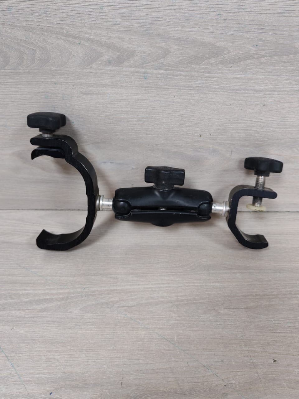 TOPCON BRACKET METAL POLE MOUNT ATTACHMENT CLAMP HOLDER P/N: 60290