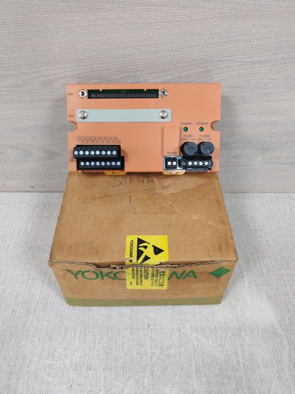 YOKOGAWA SBD3D-06 S2 24VDC 5A TERMINAL BOX - NEW W/ FILTHY BOX