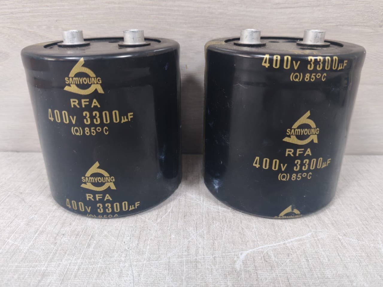 SAMYOUNG RFA 440v 3300uF Capacitor