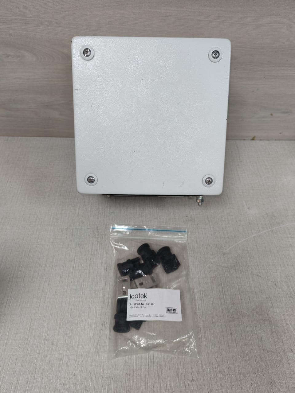 Eltromat 9579000162 with Beckoff CU8860-0000 Rev.3.1 USB-DVI-EXTENDER.0-B