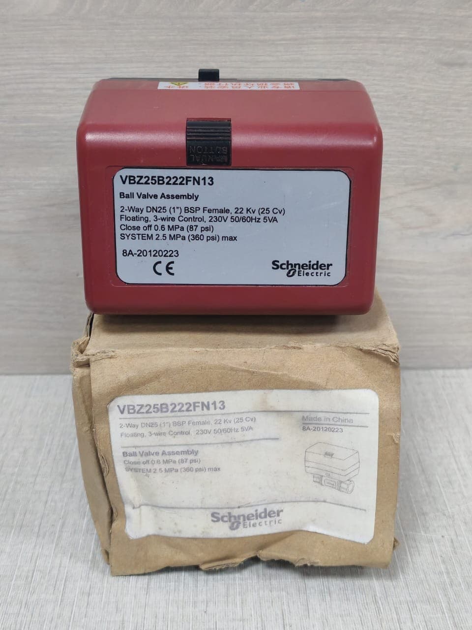 Schneider Electric VBZ25B222FN13 Ball Valve Assembly 2-Way DN25(1") BSP Female