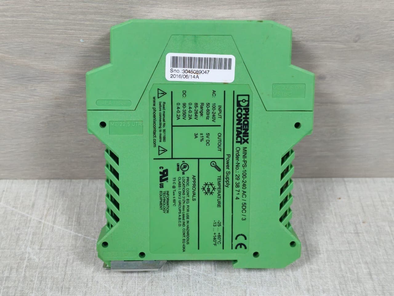 Phoenix Contact MINI-PS-100-240AC/5DC/3 Power Supply 2938714