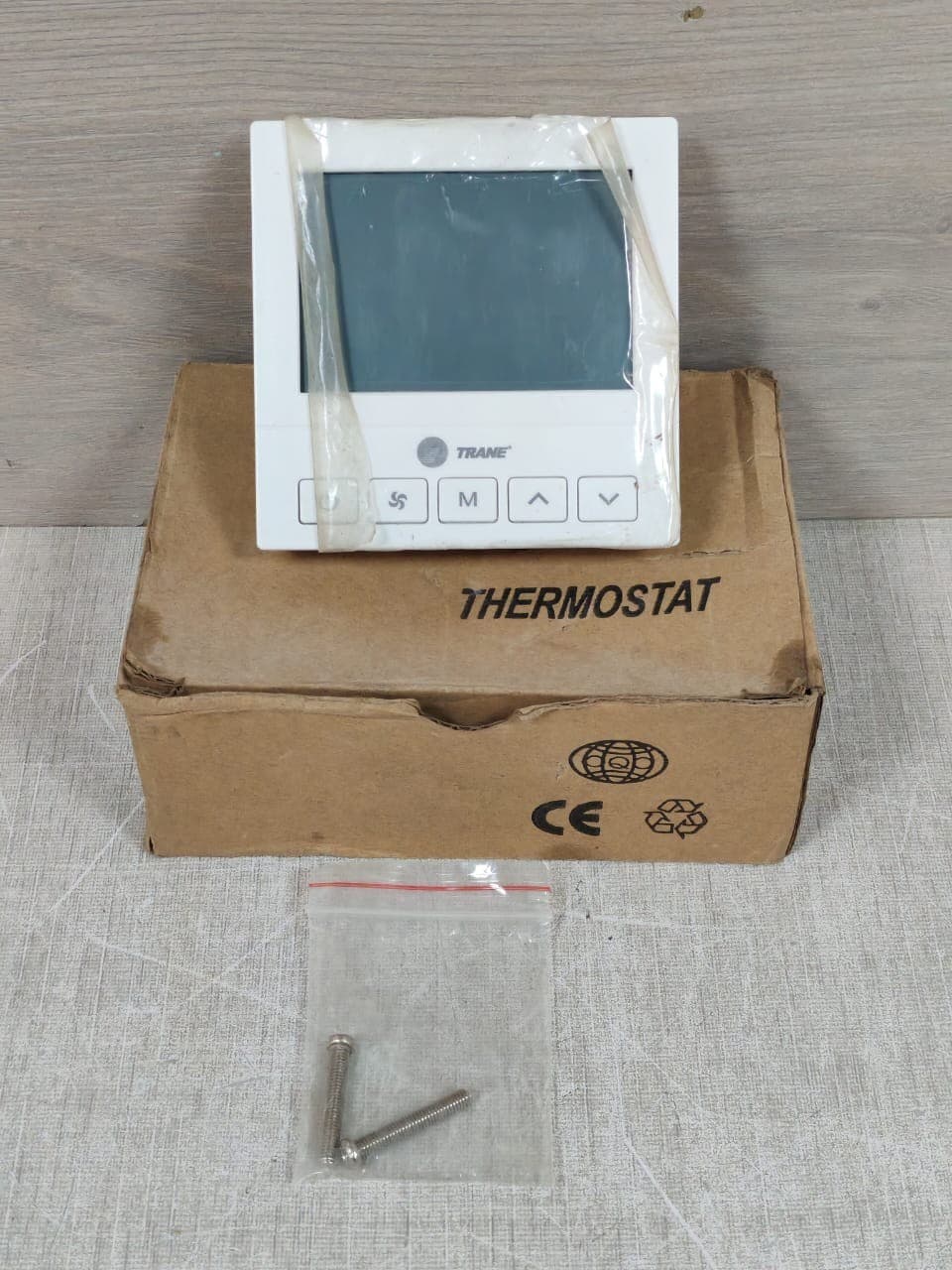 TRANE TR-920PIT-CO-F3 DIGITAL THERMOSTAT 24VAC - W/O ORIGINAL BOX