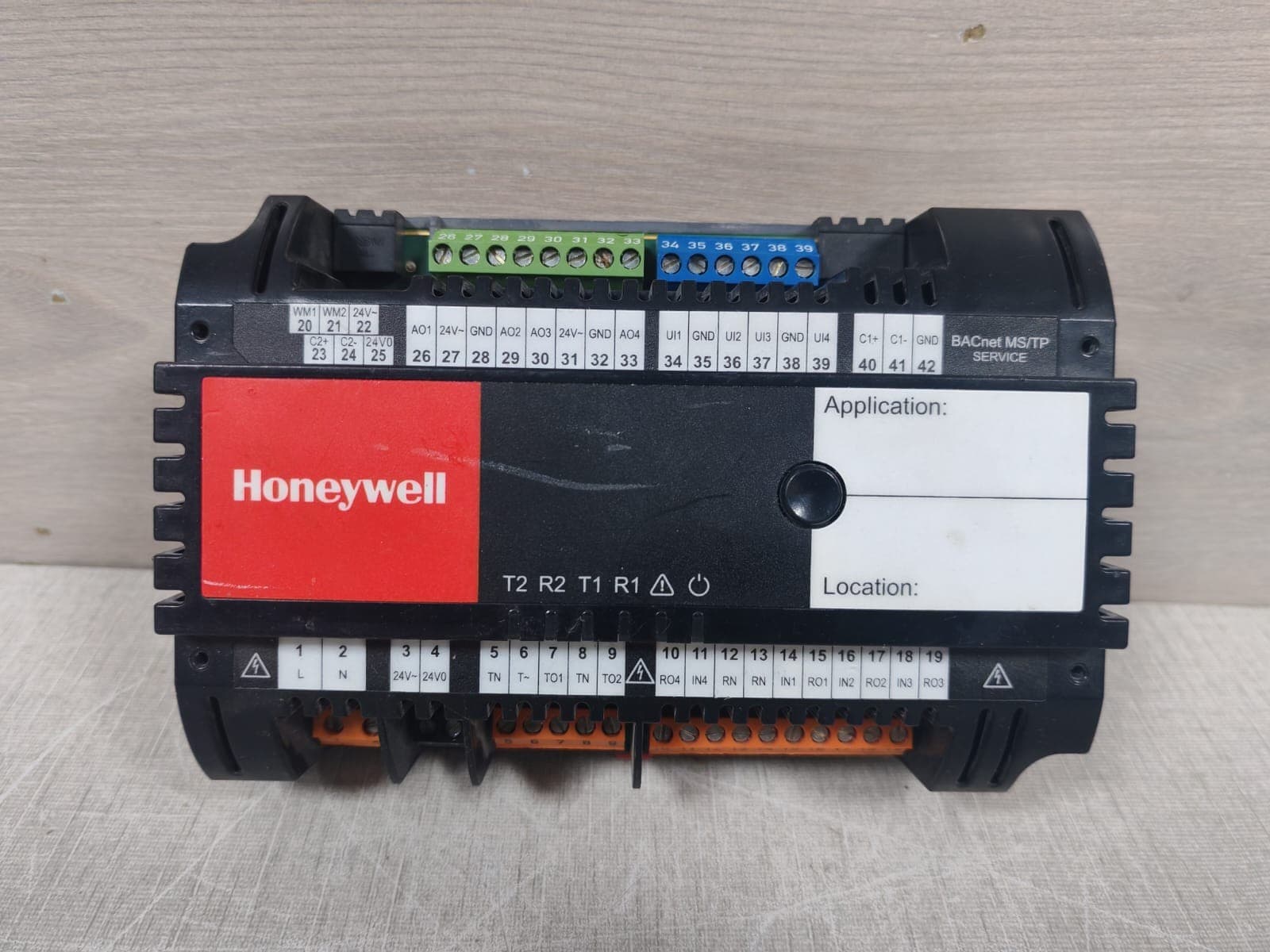 HONEYWELL CPO-RS4 4AO 4UI 4 RELAYS 2 TRIACS