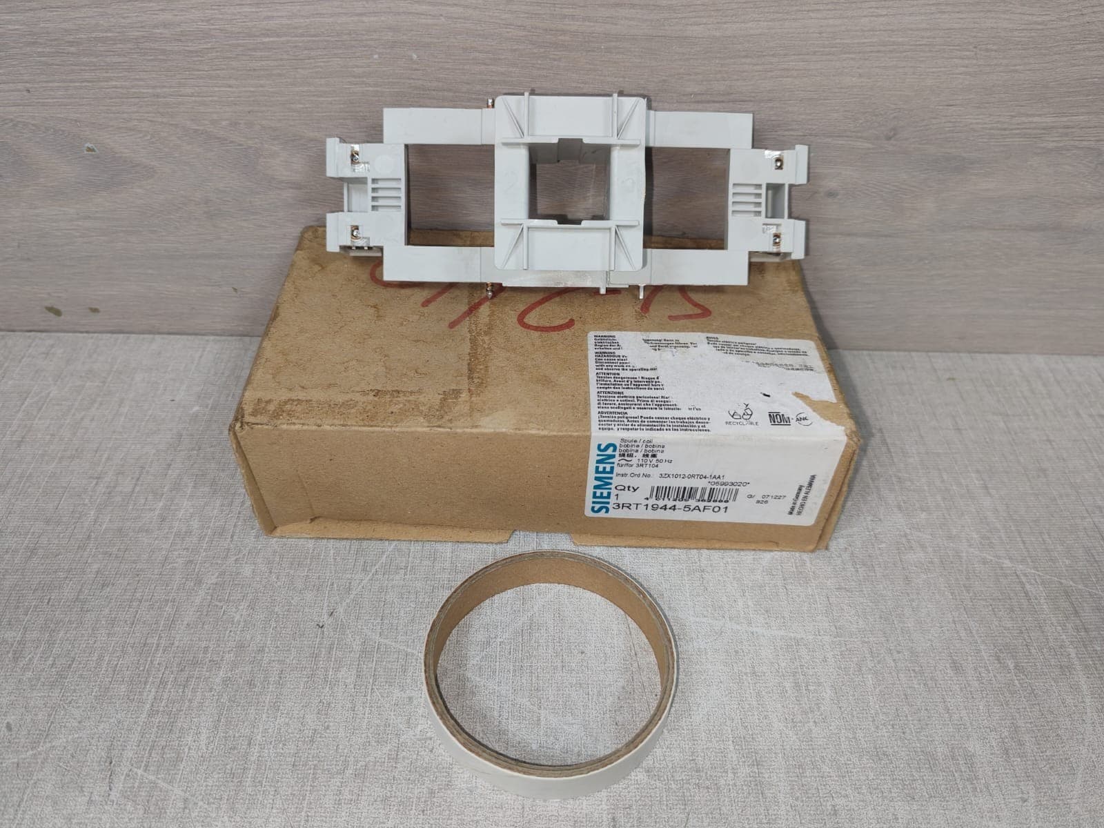Siemens 3RT1944-5AF01 Coil For Contactor