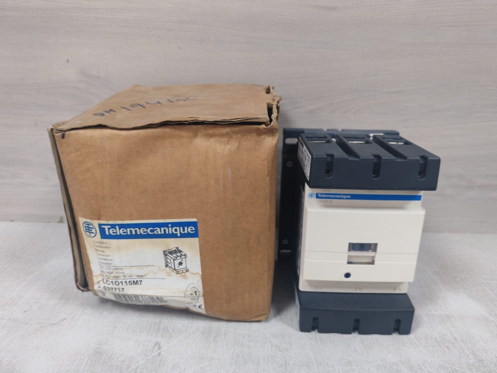 TELEMECANIQUE LC1D115 / LC1D115M7 3 Pole Contactor