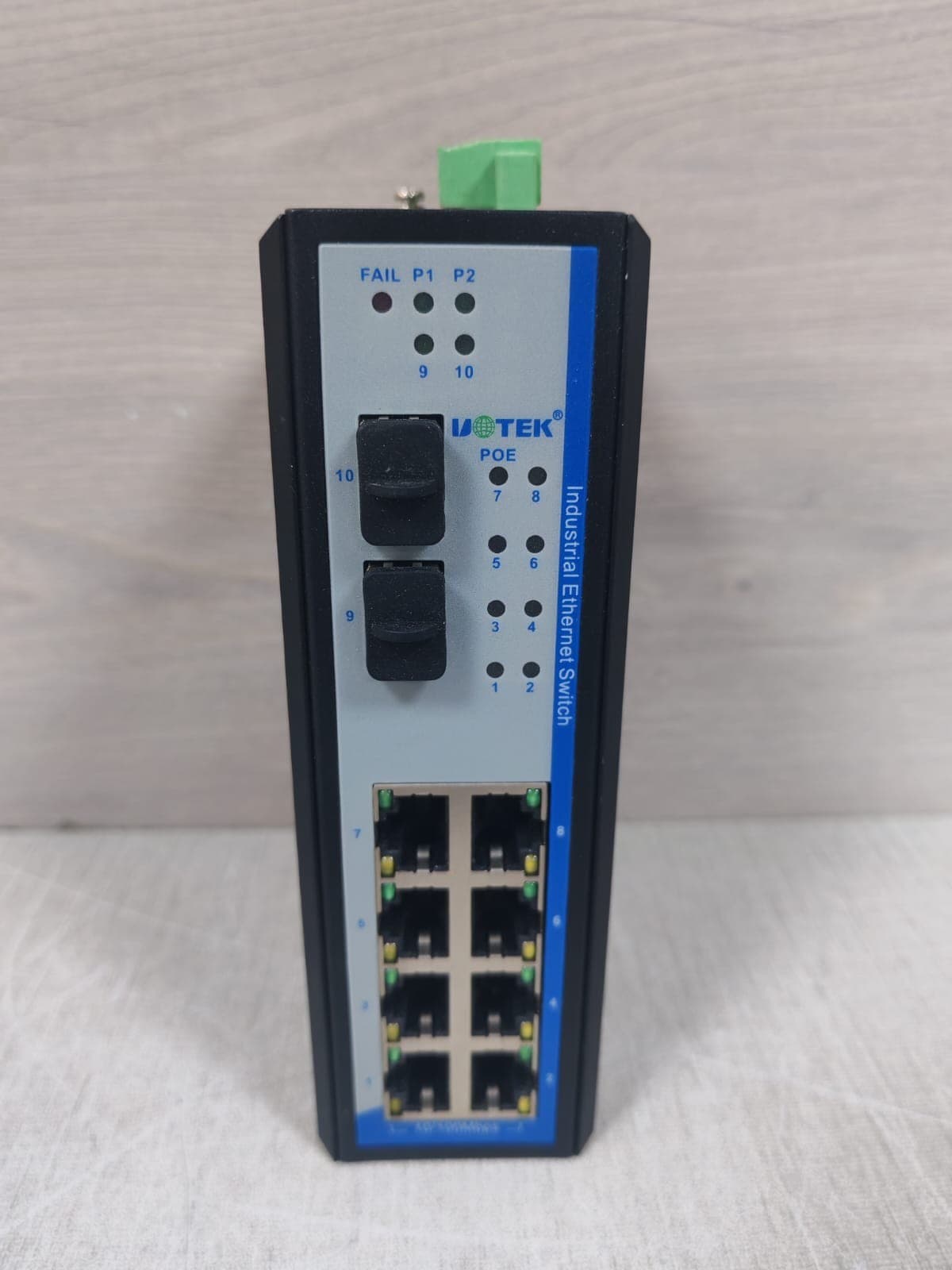 UOTEK UT-6428-8T-2GP-POE 8+2G GIGABIT UNMANAGED POE ETHERNET SWITCH