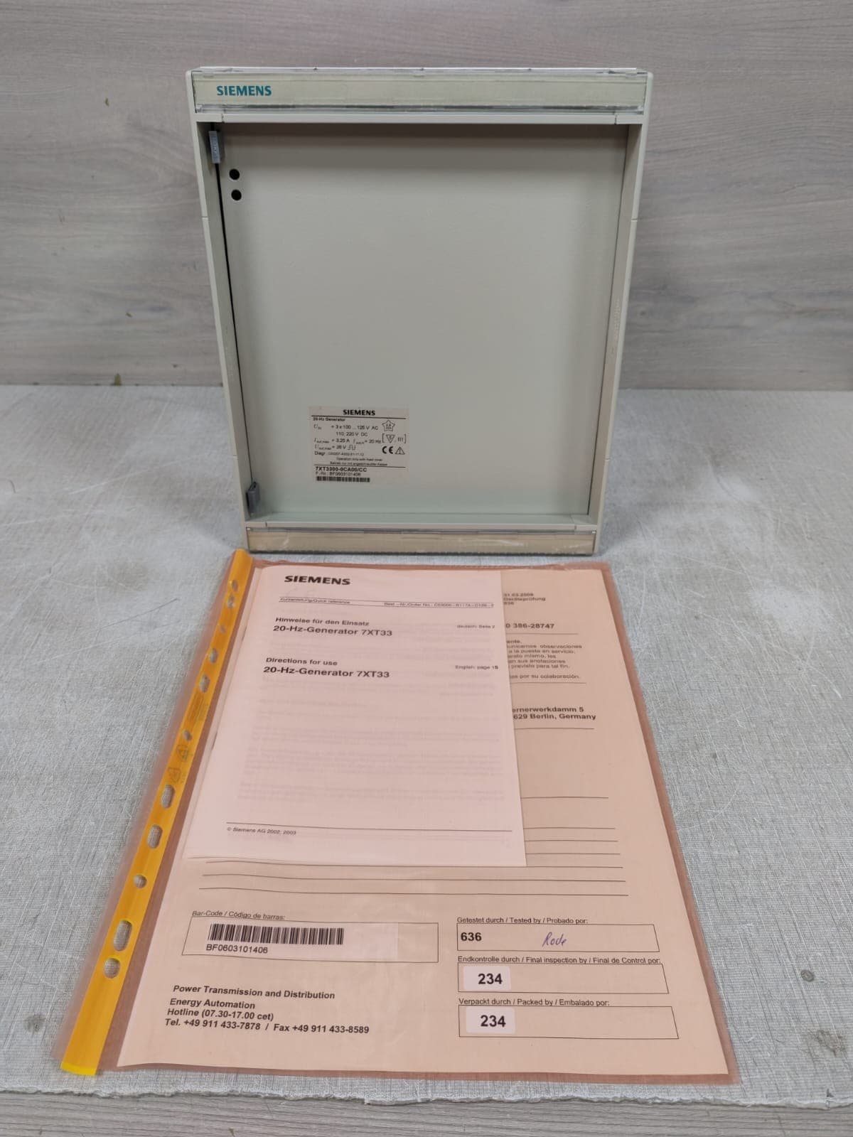 SIEMENS 7K33000CA00/CC /1P7K33000CA00/CC 20HZ GENERATOR 125VAC