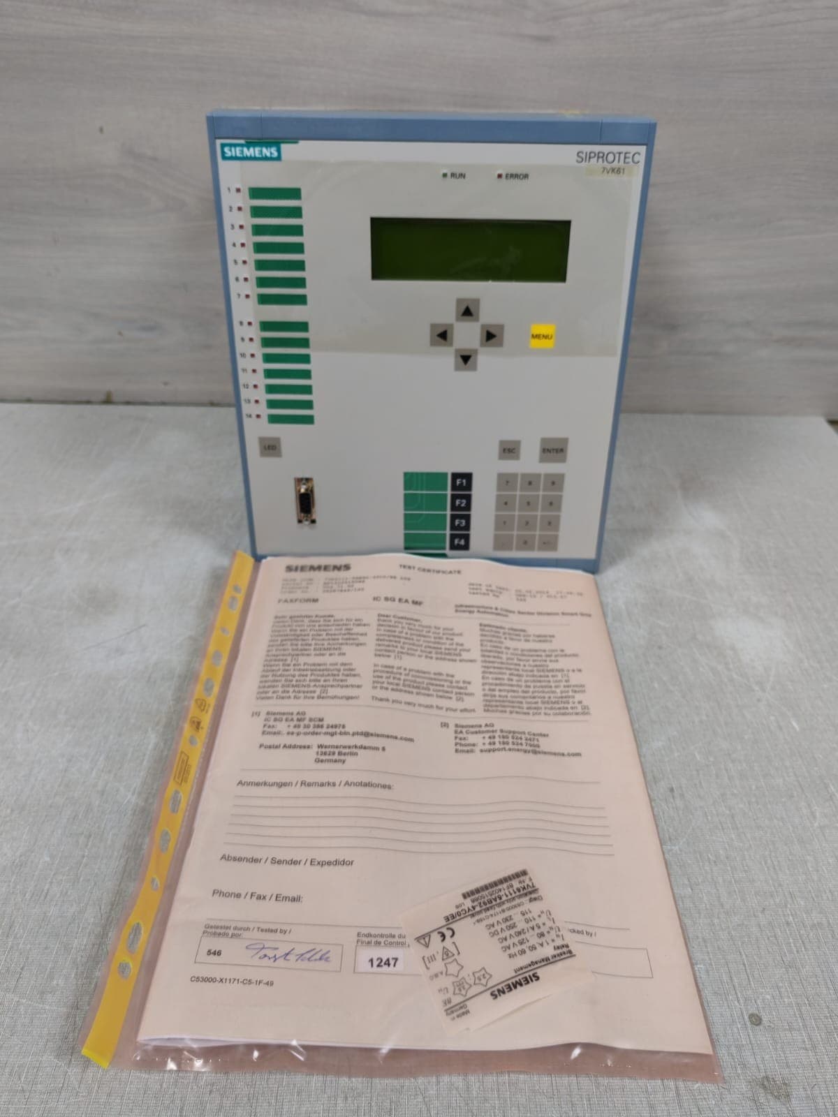 SIEMENS SIPROTEC 7VK61 7VK6111-5AB92-4YC0/EE BREAKER MANAGMENT RELAY