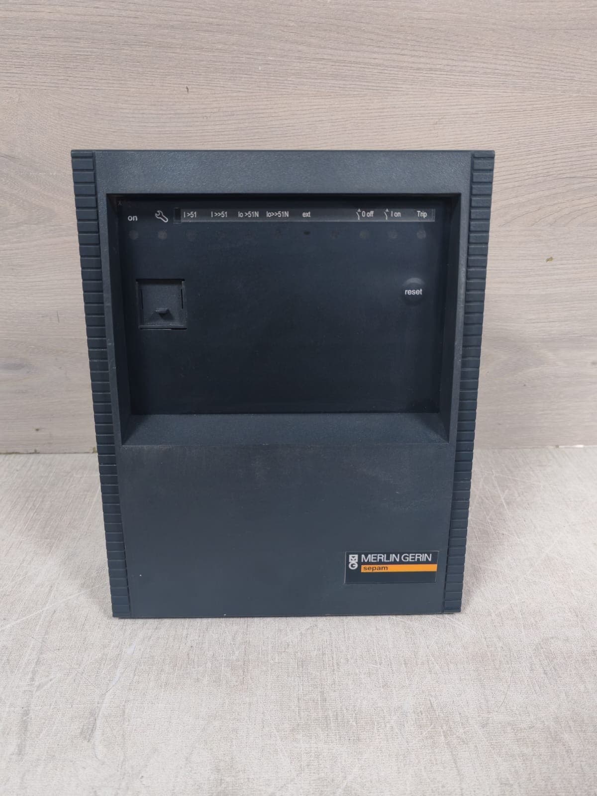 MERLIN GERIN SEPAM 59600 S10MX XXX JXX XNT 24-250V