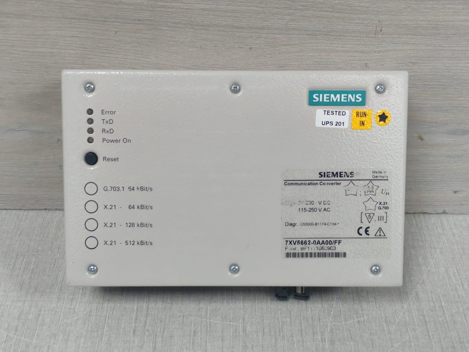 SIEMENS 7XV5662-0AA00/FF COMMUNICATION CONVERTER 115-250VAC