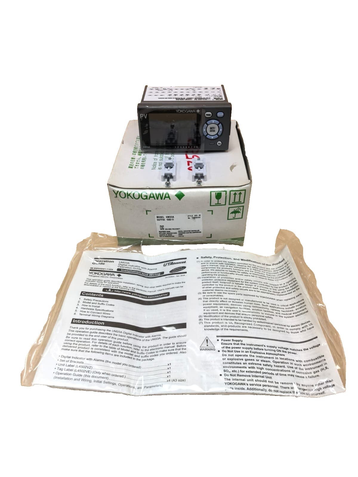 YOKOGAWA UM33A-000-11 INDICATOR WITH ALARMS 100-240VAC 50/60HZ