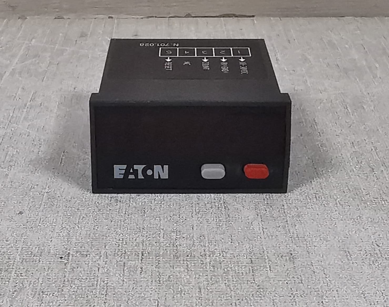 EATON E5-024-E0402 1-CHANNEL 1/32 DIN LED MULTI-FUNCTIION TOTALISER