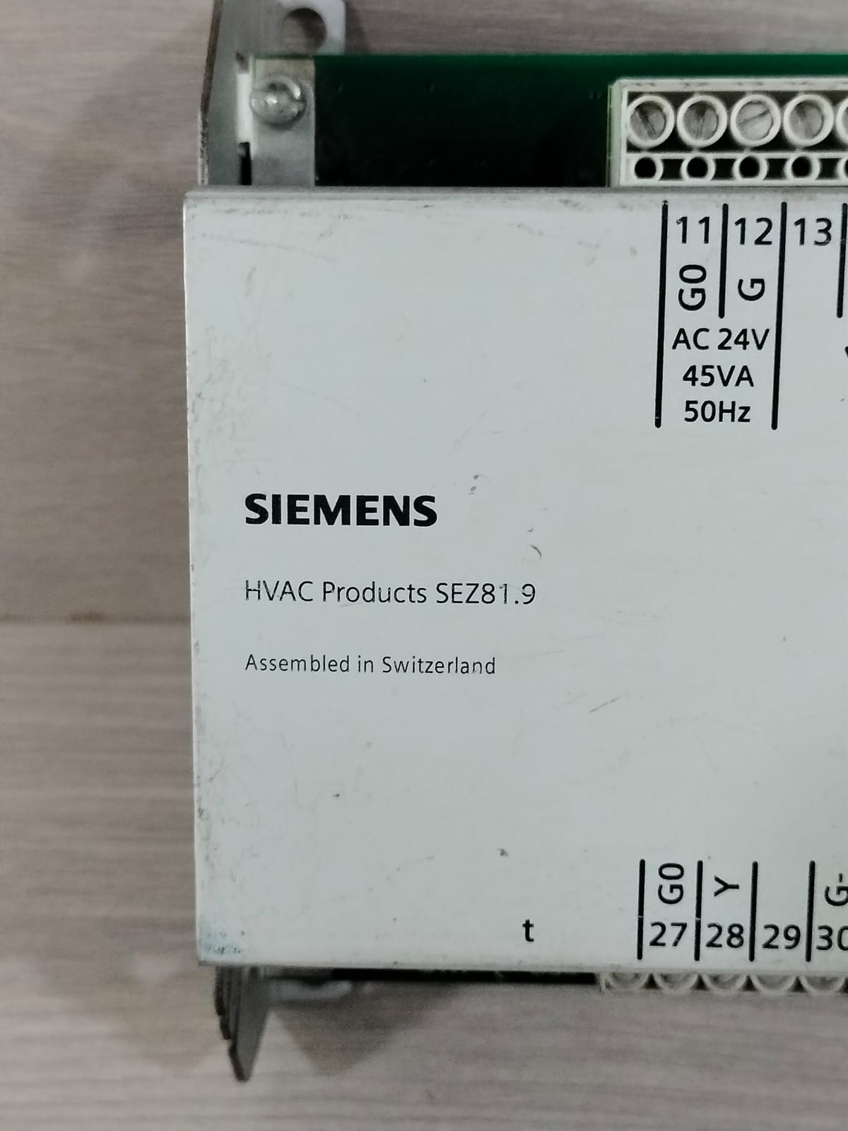 USED SIEMENS HVAC Products SEZ81.9 INTERFACE W/O ANY ACCS. - Image 2