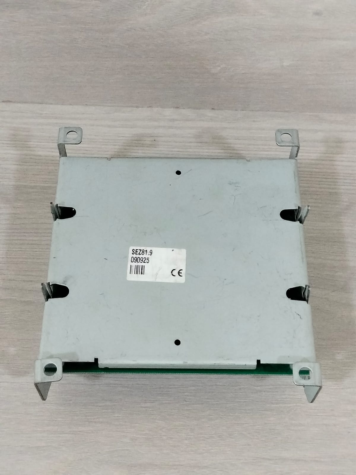 USED SIEMENS HVAC Products SEZ81.9 INTERFACE W/O ANY ACCS. - Image 3