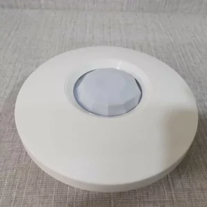 Dynalite DUS704C Univers al Sensor Ceiling Mount FW 2.47 FILTHY BOX / New – Open box