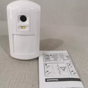 Honeywell CAMIR-8EZ Wireless Camera-NEW WITH OLD STOCK BOX