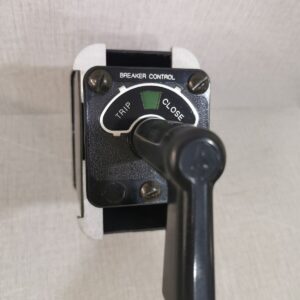 General Electric D210284 Breaker Control P120091646 - NEW OPEN BOX