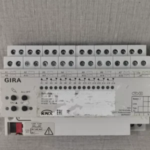 USED GIRA 1038 00 / I03 Schaltaktor 16fach / Jalousieaktor 8fach