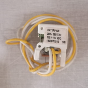 Used EATON SNT1RP12K Shunt Trip 208 380 VAC 110 127 VDC 1490D71G13