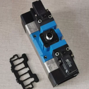 FESTO MEBH-5/3G-D-2-S-ZSR-C-SA Solenoid Valve 571492 – NEW OPEN BOX