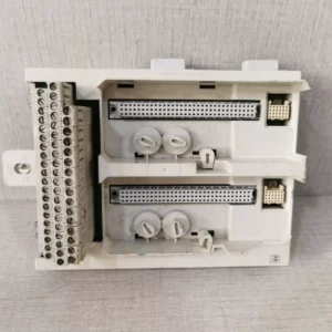 USED ABB 3BSE020850R1 MODULE TERMINATION UNIT BASE PLATE FOR TU842 - With Broken Part