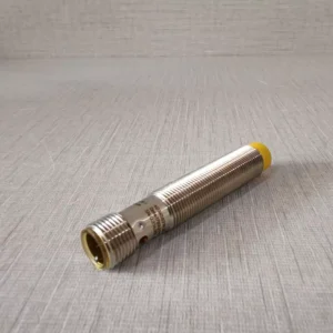 USED SICK 6034582 IN30-E0407K INDUCTIVE SAFETY SWITCH