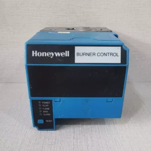 USED HONEYWELL RM7895 A 1014 BURNER CONTROL 4MINUTES REV A WITH BASE - W/O ACCS.