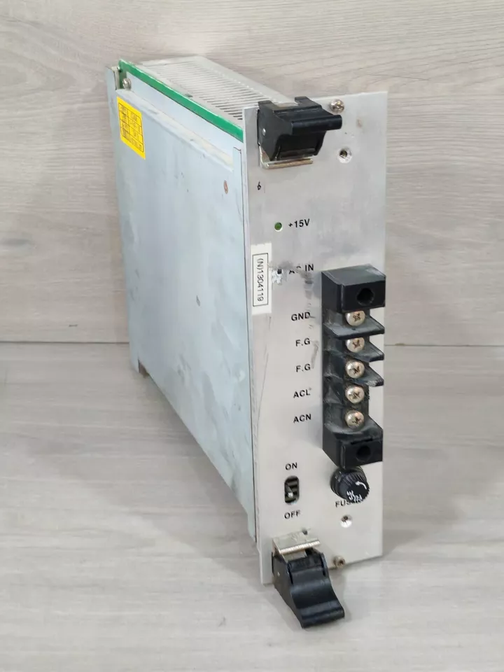USED Vitzrosys N-PWR-100 Enclosed Fuse Panel VSS4045 - Image 2