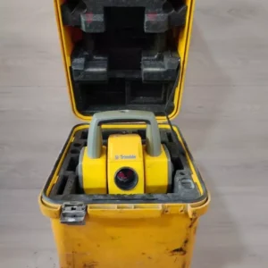 TRIMBLE 5601 DR ROBOTIC TOTAL STATION WITH GEODIMETER CU MONITOR-FOR PARTS