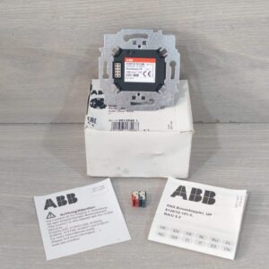 ABB 6120/12-101-500 2CDG006120R0075 BUS COUPLER 24V- NEW WITH FILTHY BOX