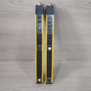 USED ALLEN BRADLEY 445L-T4L0120YD SER.A REV.A SAFE4 TRANSMITTER & RECIEVER SET