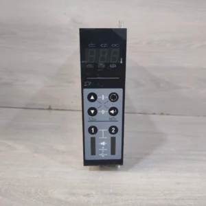 USED GAMMAFLUX GC-101-C TEMPERATURE CONTROLLER - W/O ANY ACCS.