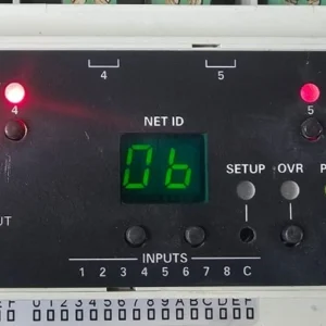 USED CRESTRON DIN-8SW8-I P/N:6503776 HIGH-VOLTAGE SWITCHING W/ DIGITAL INPUT 240V