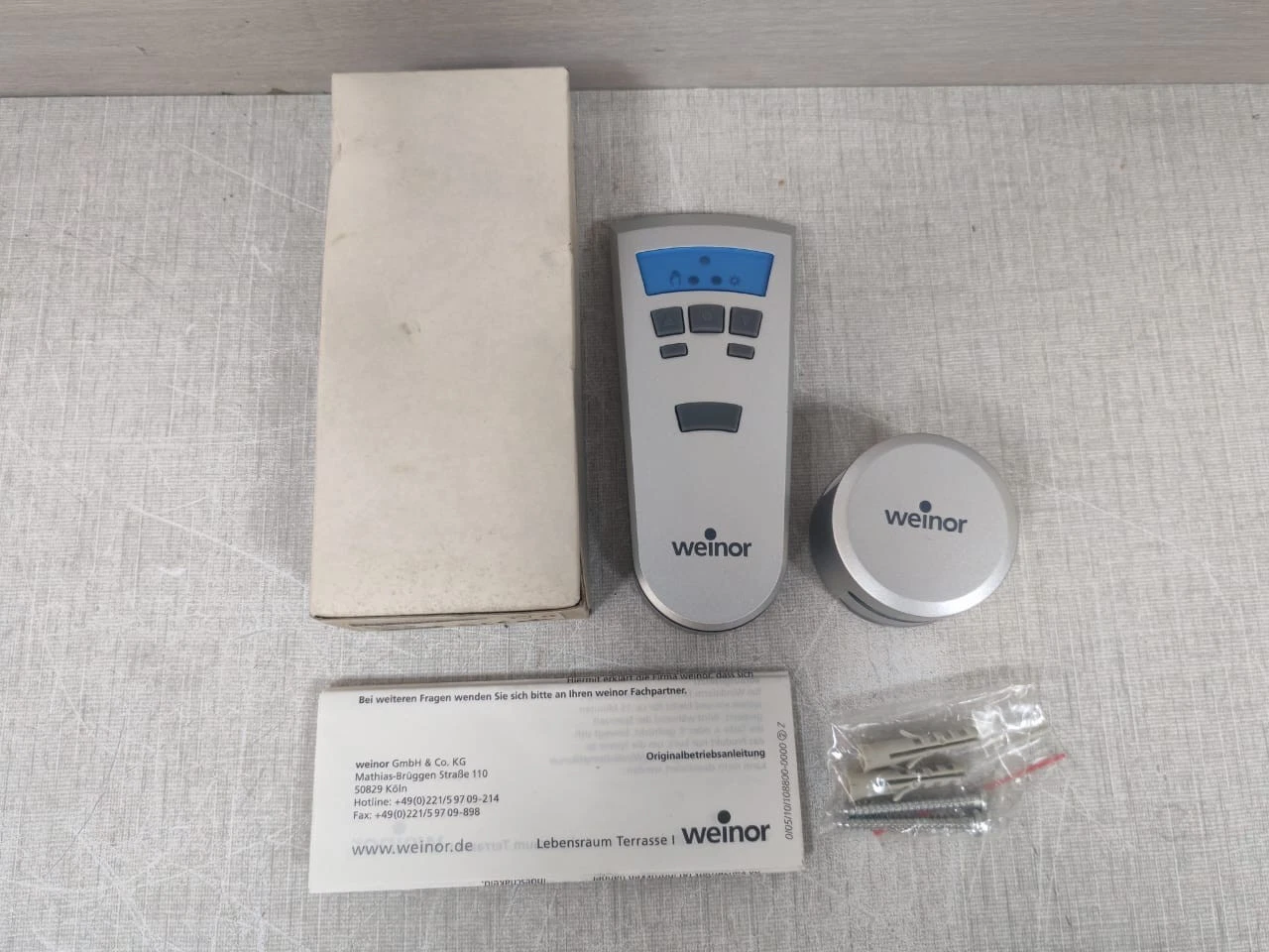 Weinor Weltronic Remoto 1M Handheld Transmitter 108277-0000 / NEW OPEN BOX