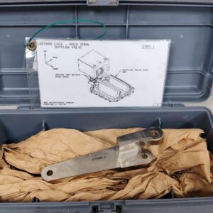 BOEING J21006-3 LOCK HOLD VALVE / NEW OPEN BOX