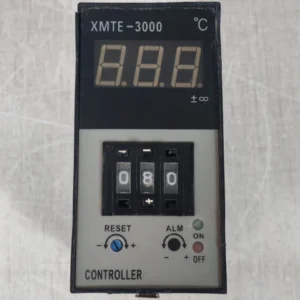 USED XMTE-3000 / XMTE-J-3301D TEMPERATURE CONTROLLER