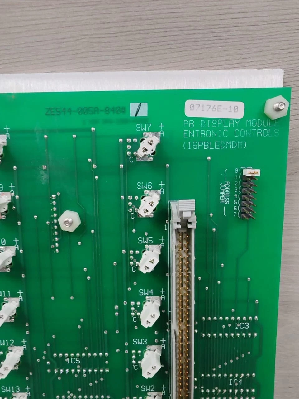 ENTRONIC CONTROLS ZE544-005A-840 #1 PB DISPLAY MODULE / NEW OPEN BOX - Image 2