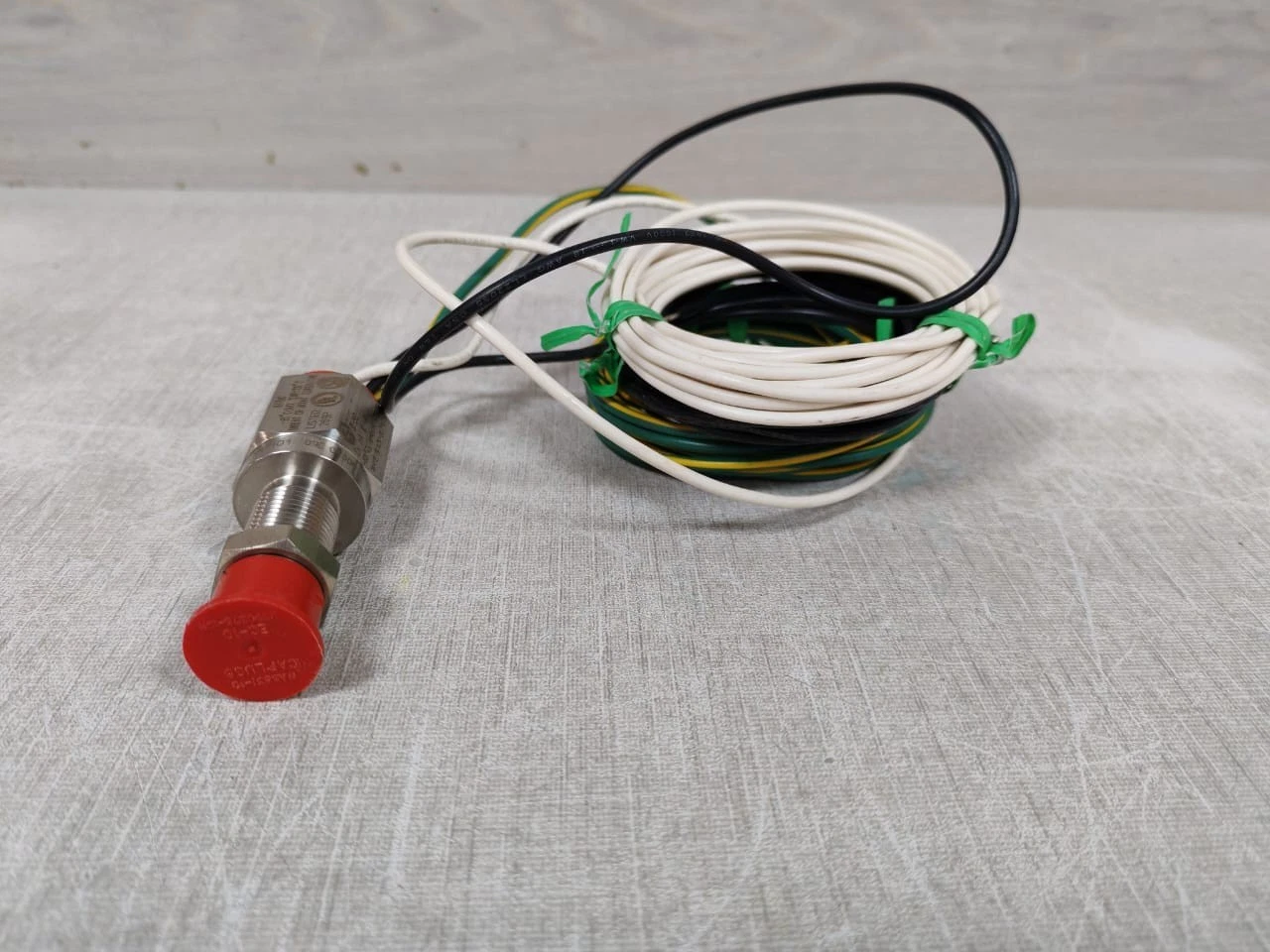 AI-TEK INSTRUMENTS 70085-1010-422 SPEED SENSOR 351A3236- P1& P101- NEW W/O BOX - Image 2