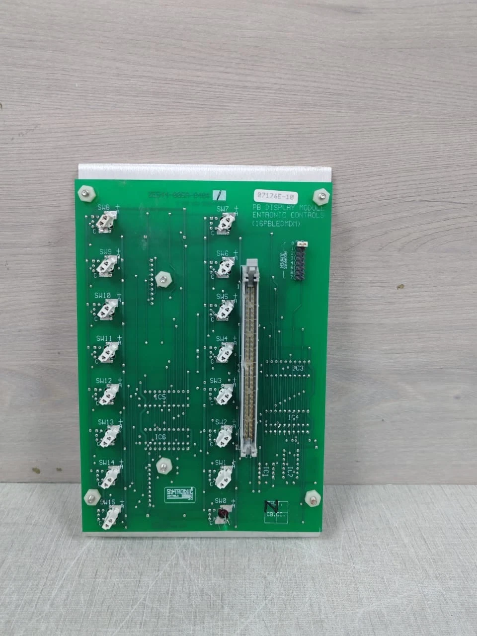 ENTRONIC CONTROLS ZE544-005A-840 #1 PB DISPLAY MODULE / NEW OPEN BOX - Image 3