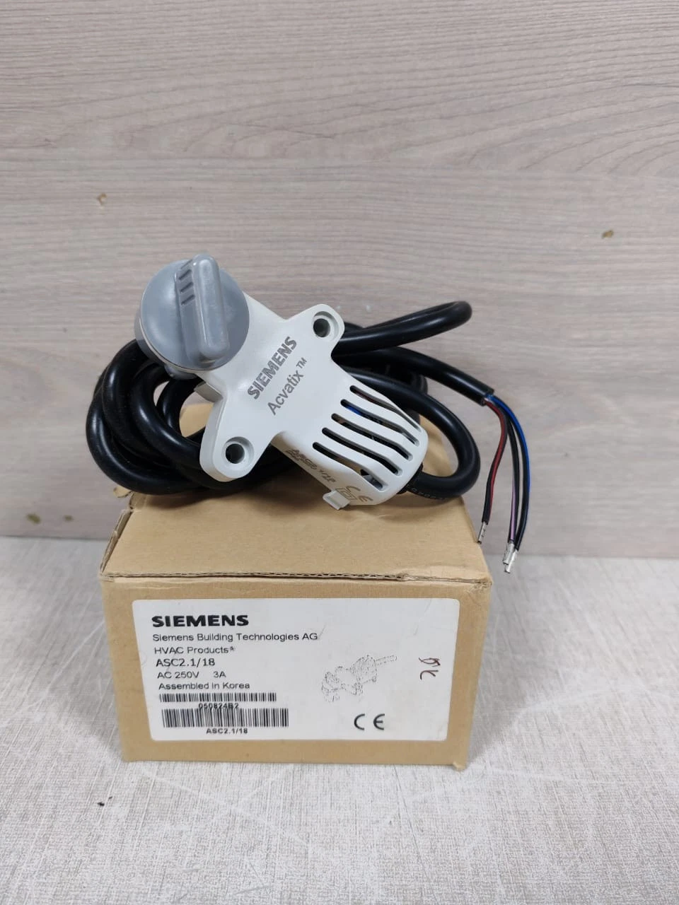 SIEMENS ASC2.1/18 POSITION SWITCH / NEW OPEN BOX